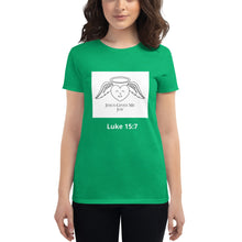 Load image into Gallery viewer, Women's short sleeve t-shirt